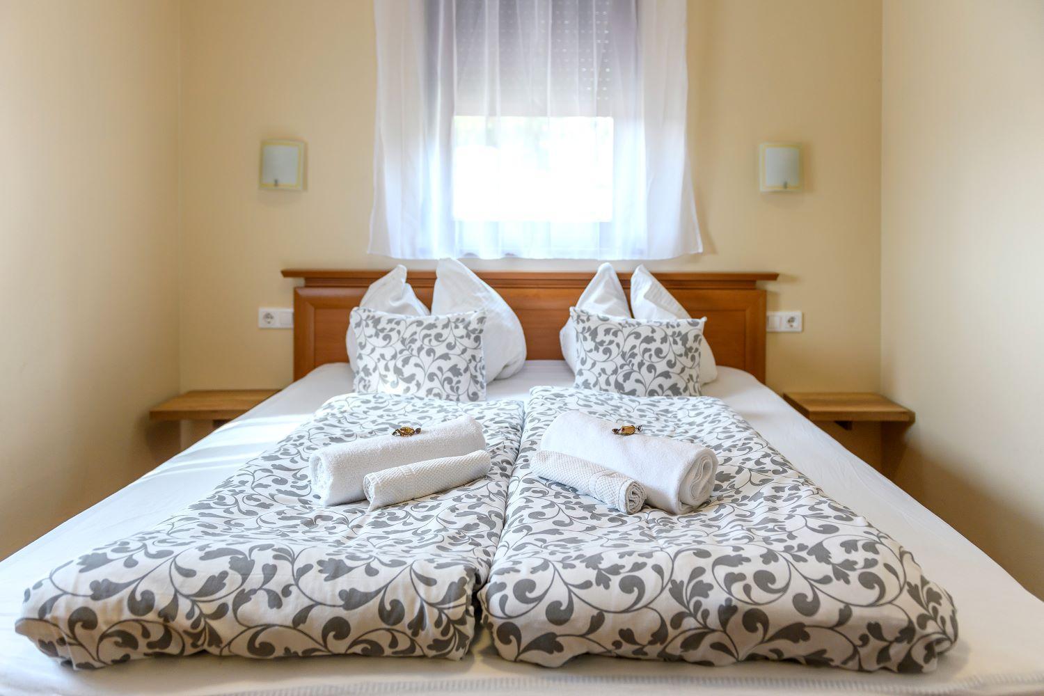 Cherry Apartmanhaz Шарвар Экстерьер фото