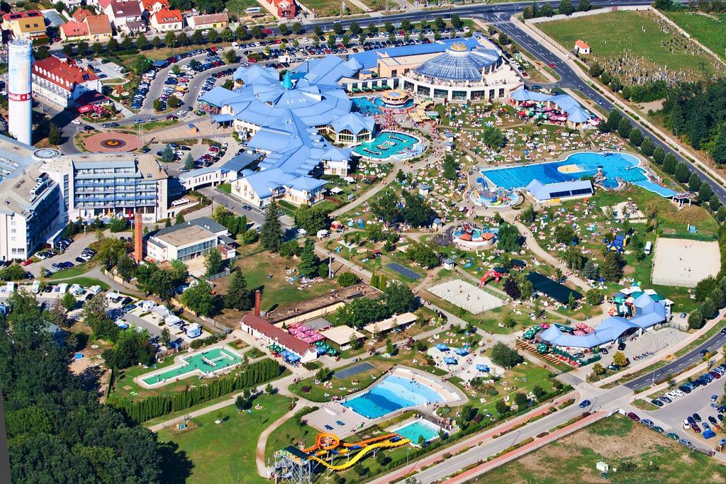 Cherry Apartmanhaz Шарвар Экстерьер фото